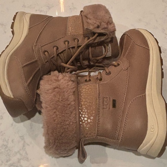 🎁 UGG Adirondack III Sparkle Spot - Picture 6 of 12